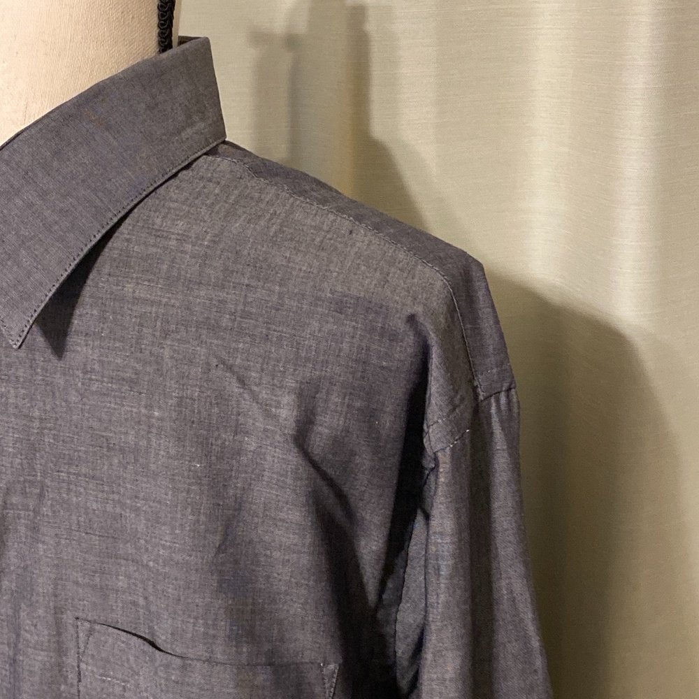 Men’s Long Sleeve Button Down - Picture 2 of 4